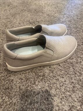 Dr. Scholl's Slip-On Perforated Sneakers in Light Gray